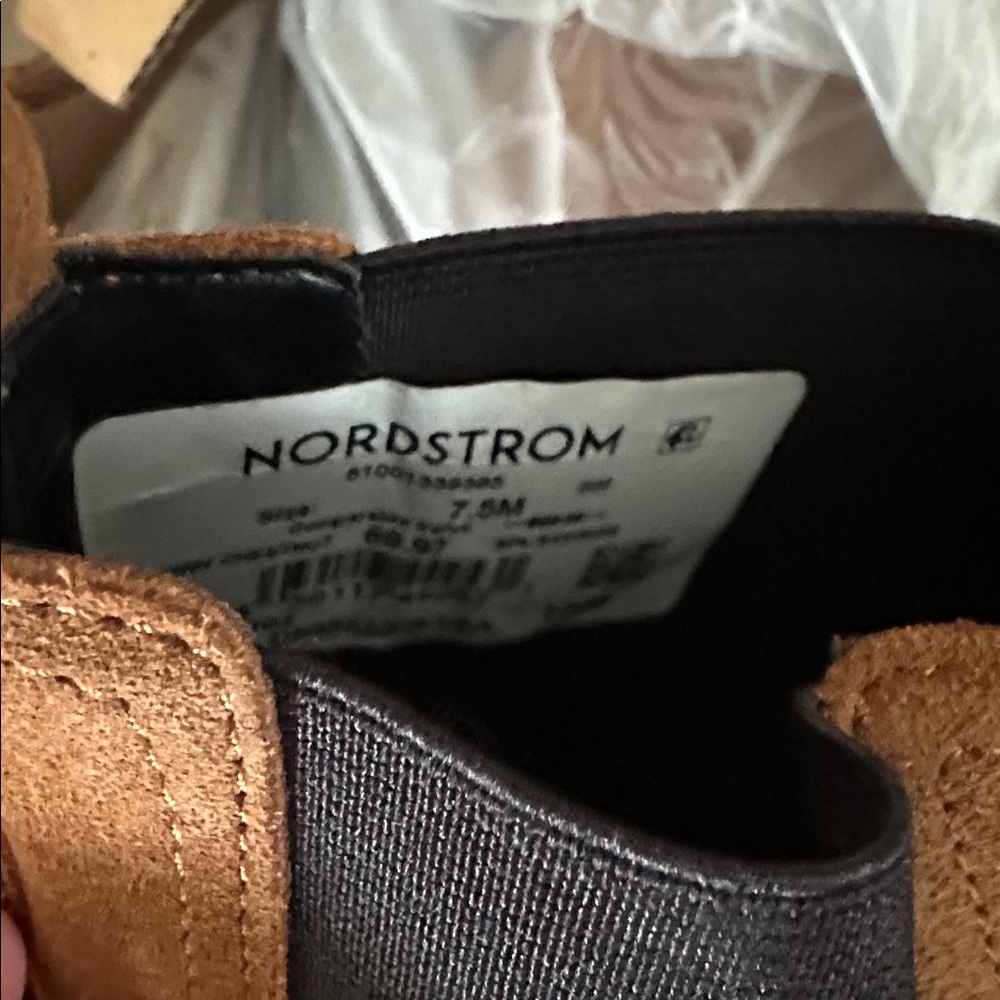 Caslon Miller Water Resistant Lug Chelsea Boot 7.5 - brand new - Picture 8 of 9